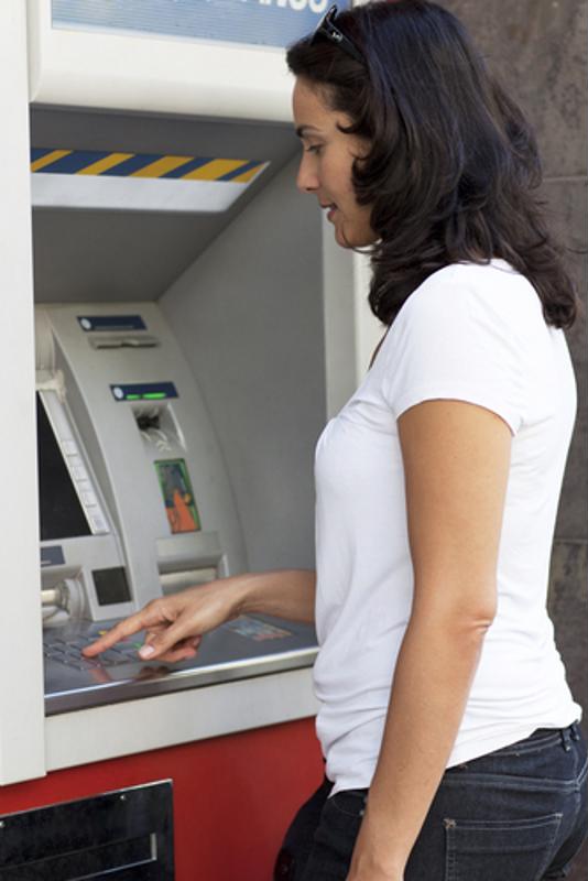 ATM providers hope to improve the transaction experience by introducing cloud computing software.