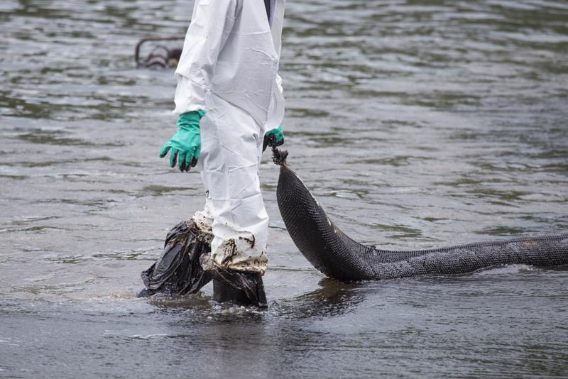 The harsh environmental effects of oil spills makes adhering to safety protocols essential. 
