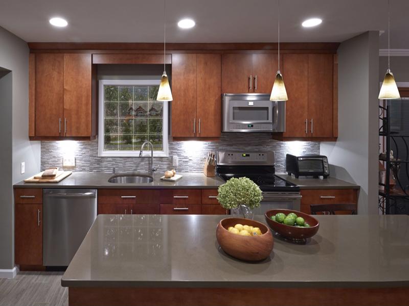 Smartly chosen and expertly installed cabinets can ensure congruity in your kitchen.