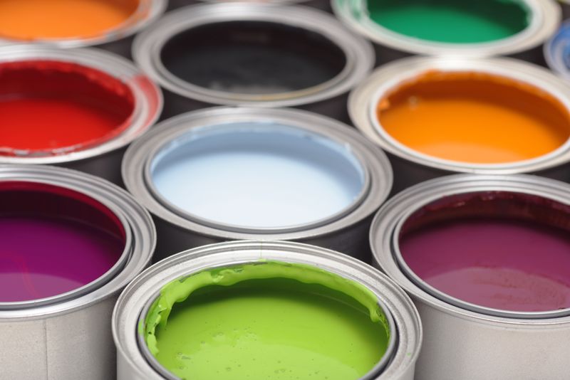 Which colours should you choose when you repaint? It all depends on taste and the room itself.