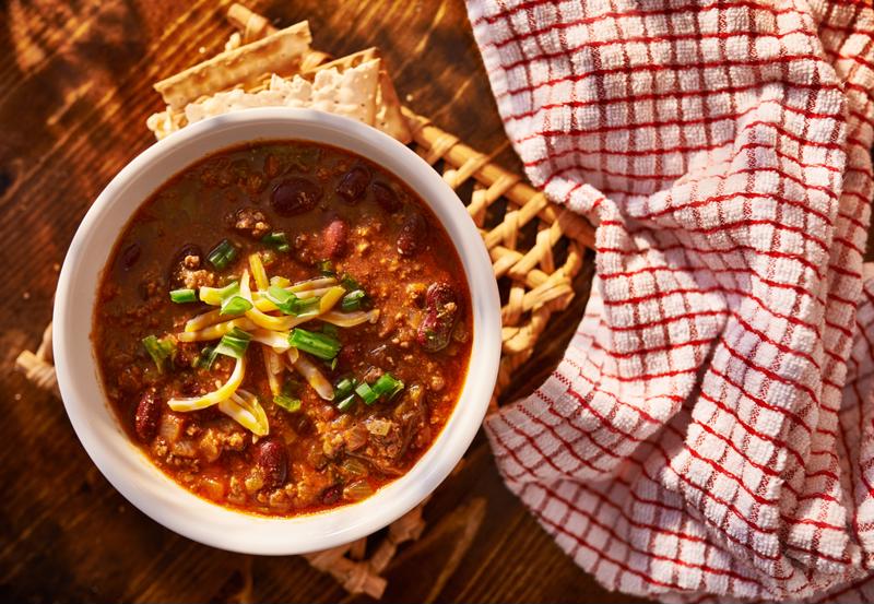 You can try a variety of tasty ingredients and toppings in your chili.