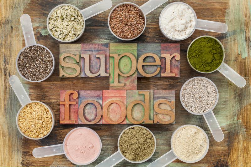 Die perfekte Reinigung beinhaltet Organic Advanced Superfood mit mehr als 30 Bio-Zutaten.
