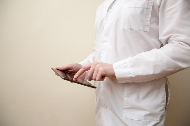 An attending doctor can use a patient's EHR to make more targeted decisions.